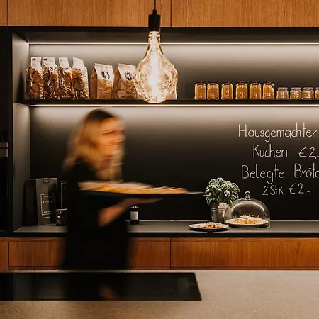 Ξενοδοχείο με διαμερίσματα Tempel 74 4*